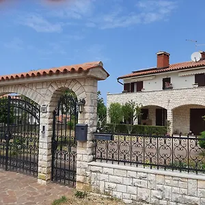  Apartment Mihael And Melani Kroatien