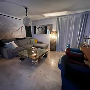 Apartment Ein Charmanter Zweifamilienhaus Deutschland